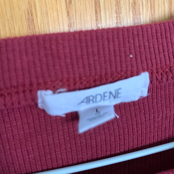 2 TSHIRTS BUNDLE PRICE - Picture 2 of 6